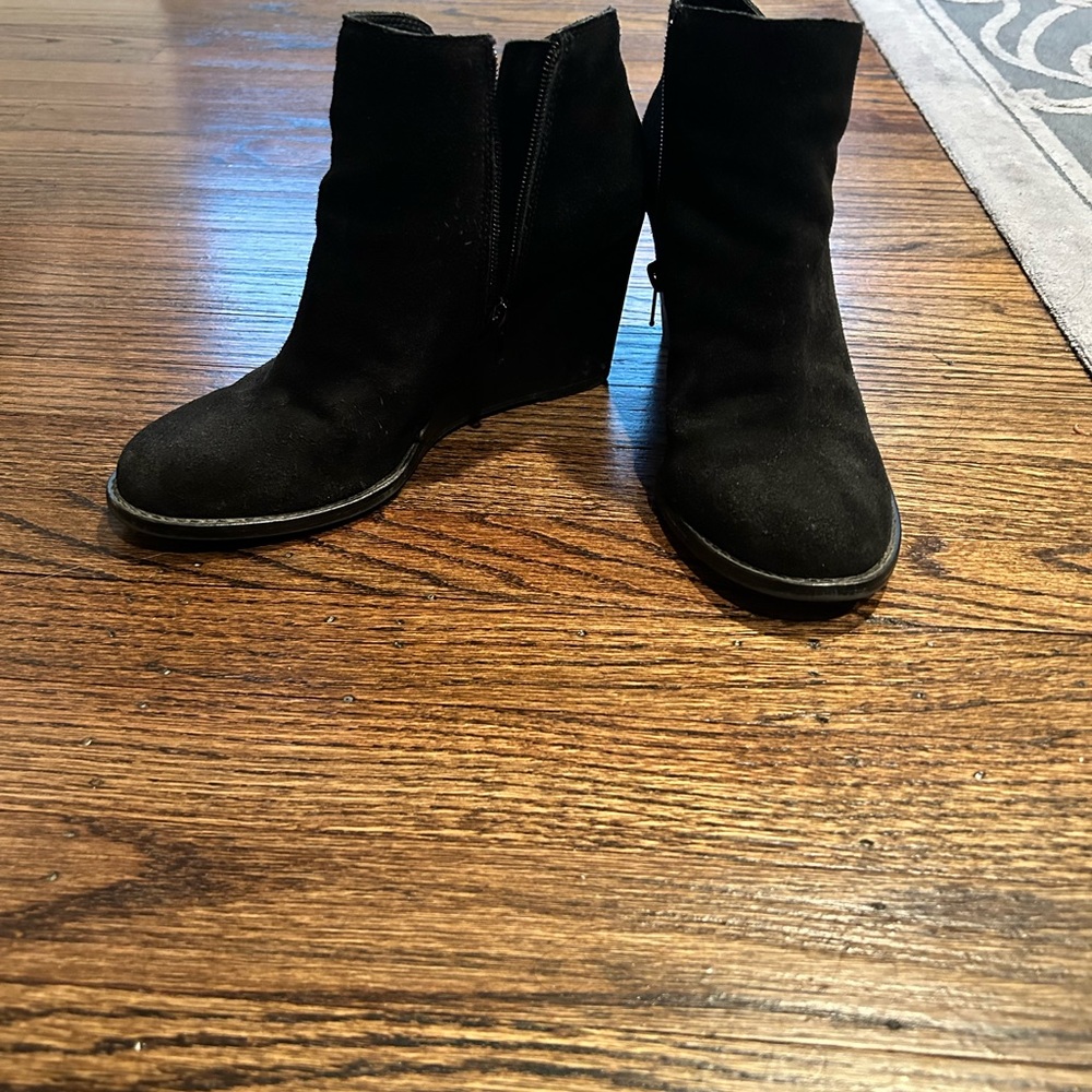 Lucky Brand Yimme Wedge Booties Suede Size 8